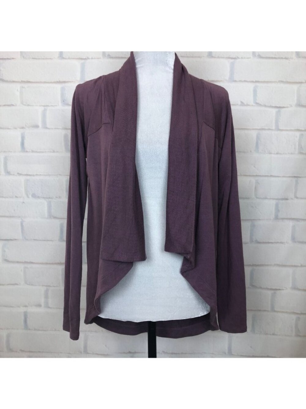 Athleta Nirvana Wear Two Ways Wrap Size XXS Purple Volcanic Violet
